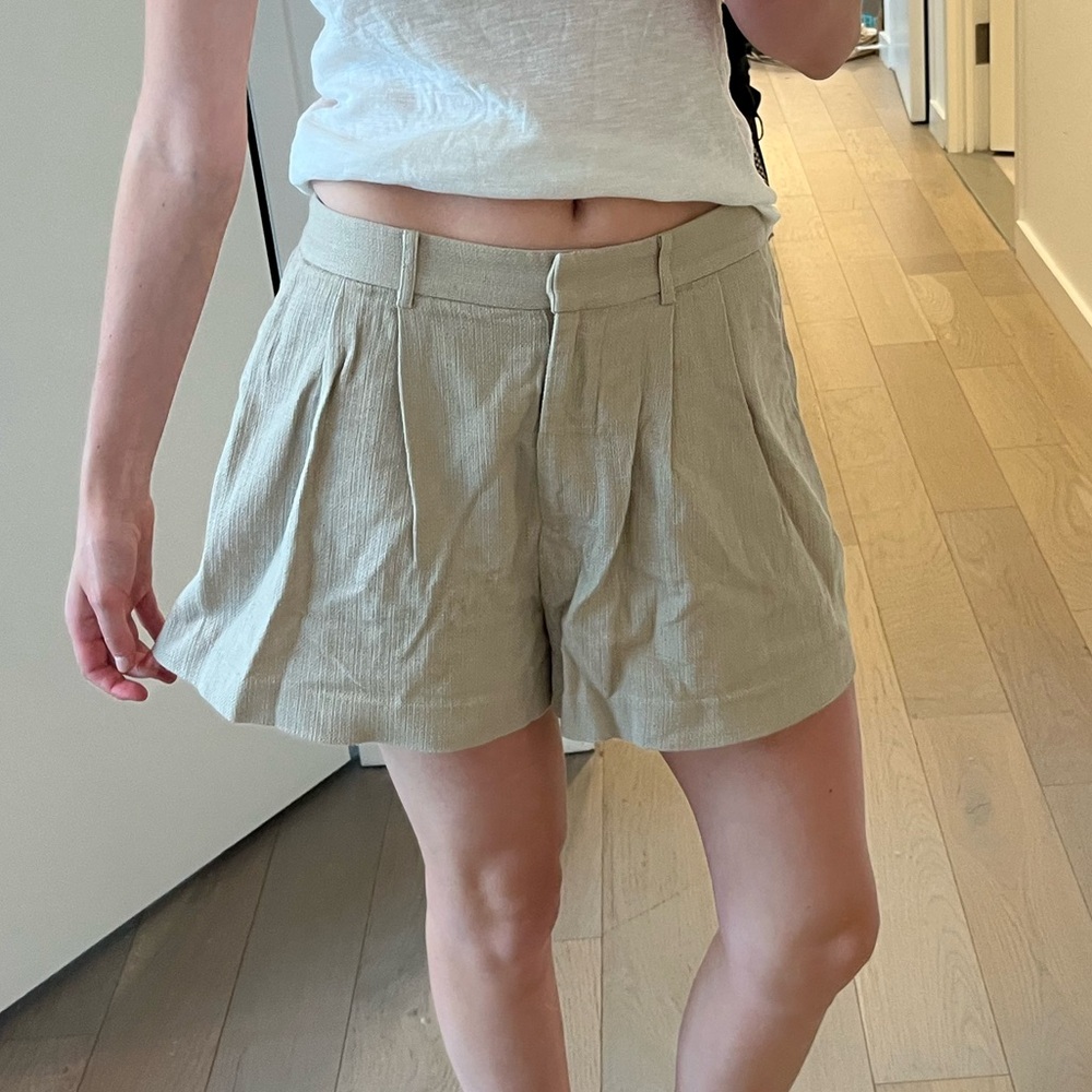 Bec and bridge linen weave shorts. M
